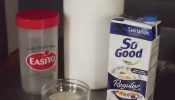 Making yoghurt (Easi-Yo method)